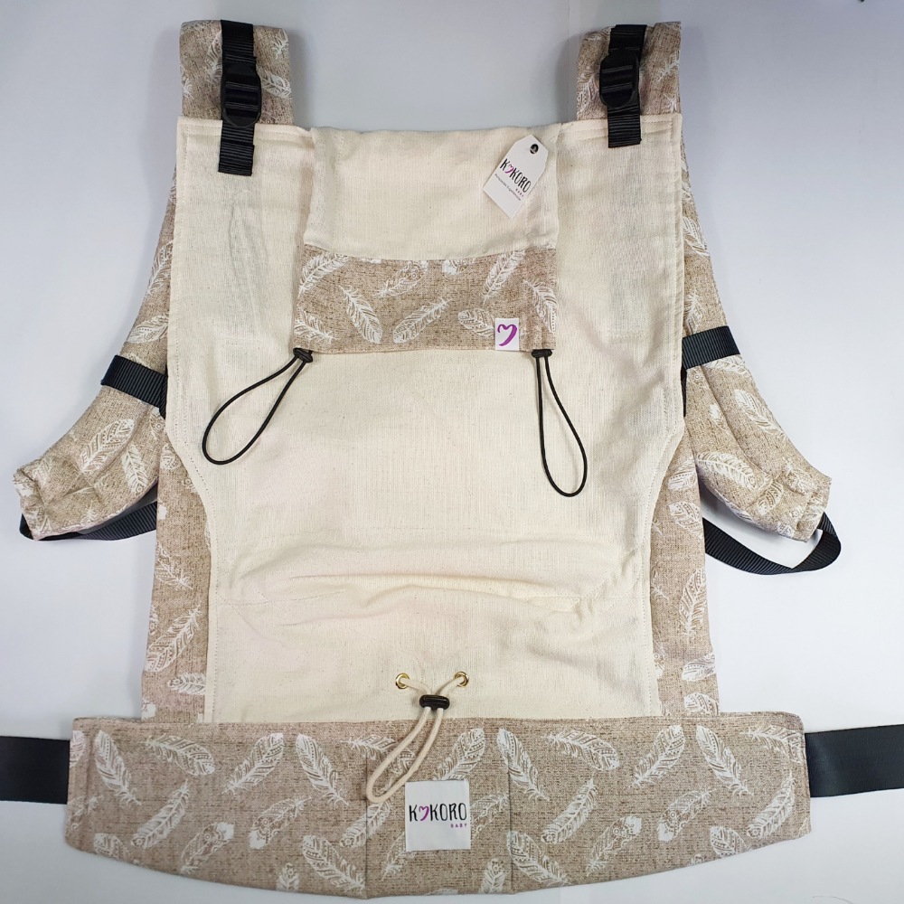 Mochila TODD diseño plumas